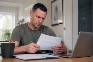 Prêt immobilier militaire : assurance et aides dédiées